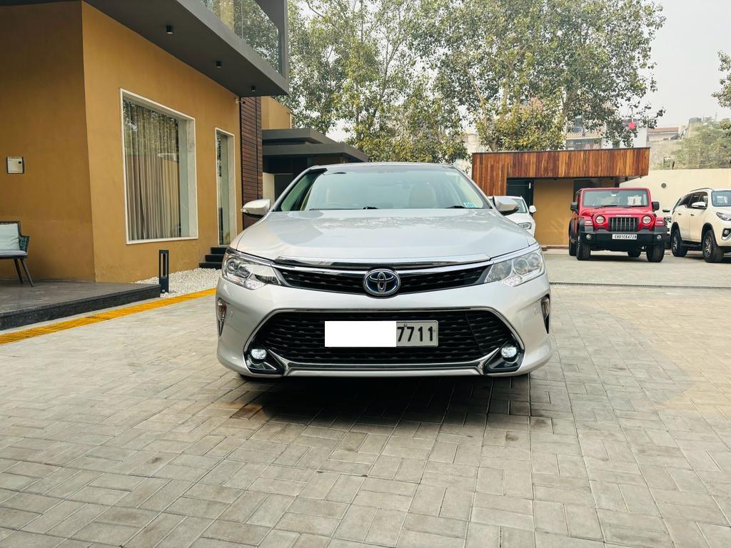 TOYOTA CAMRY 2017