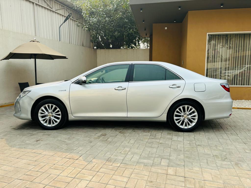 TOYOTA CAMRY 2017