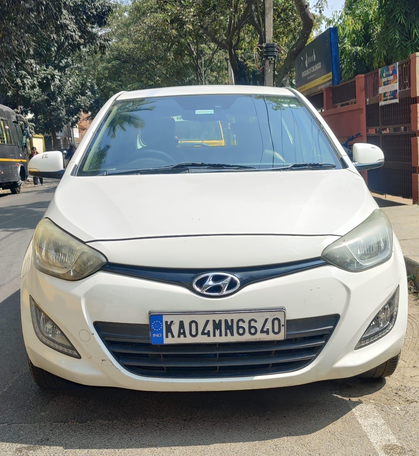 Hyundai i20 2014 Petrol Asta Optional Top End