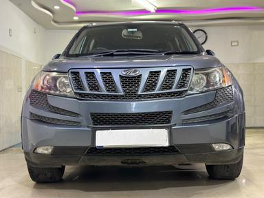 MAHINDRA XUV500 W8 2015