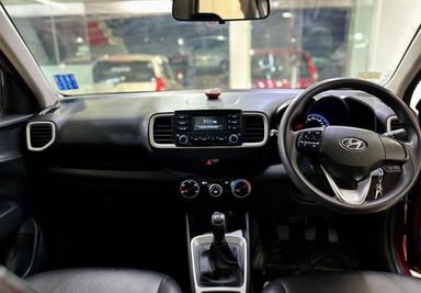 HYUNDAI VENUE S MT 2021