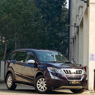 XUV 500 w10 Delhi registration 2017