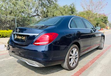 *MERCEDES BENZ C-CLASS C-220D AVANT-GARDE AUTOMATIC DIESEL*