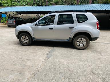 RENAULT DUSTER RXL 85 PS MT 2014