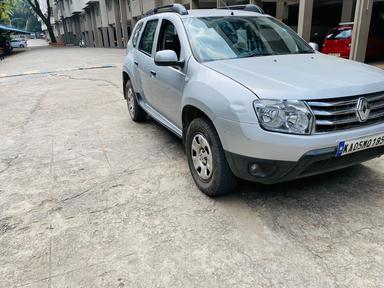 RENAULT DUSTER RXL 85 PS MT 2014