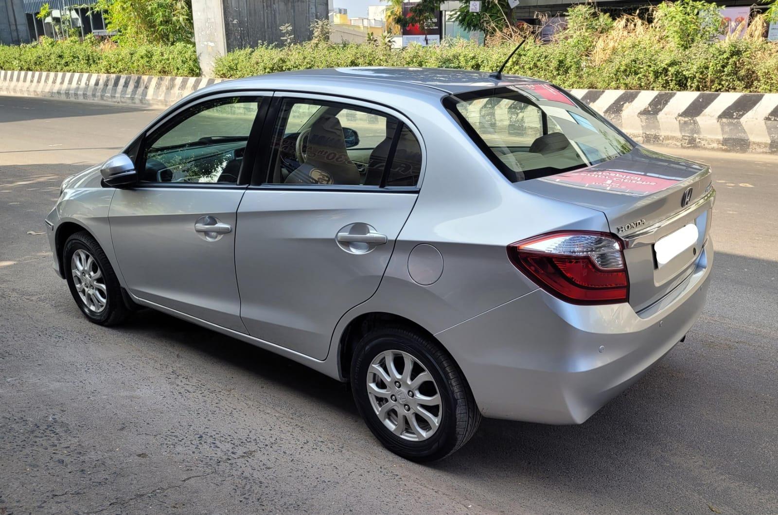 HONDA AMAZE VX AT