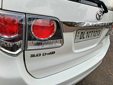 FORTUNER 4X2 MANUAL