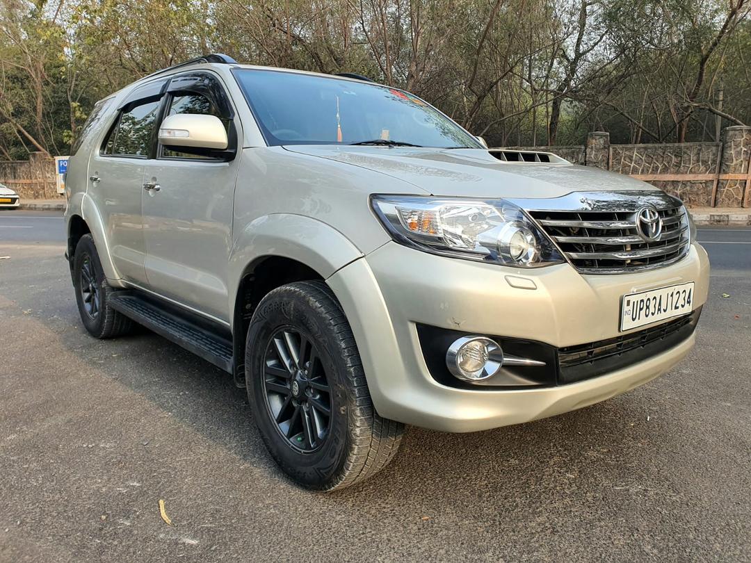 FORTUNER 4X2 MANUAL