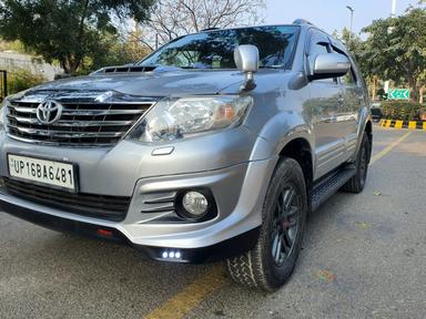 FORTUNER 4X2 AUTOMATIC