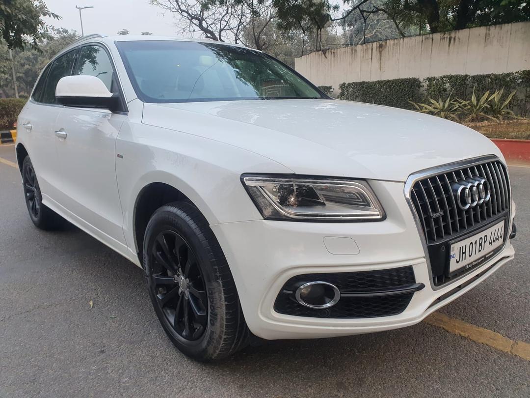 AUDI Q5 30 TDI