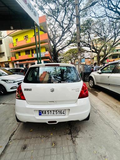 Maruti swift vxi 2009