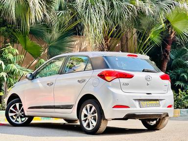 Hyundai i20 Asta petrol model 2015 running 72k DL number