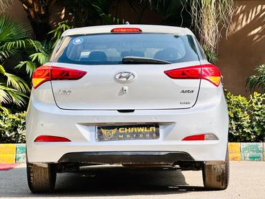 Hyundai i20 Asta petrol model 2015 running 72k DL number