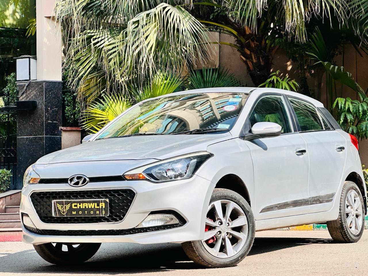 Hyundai i20 Asta petrol model 2015 running 72k DL number