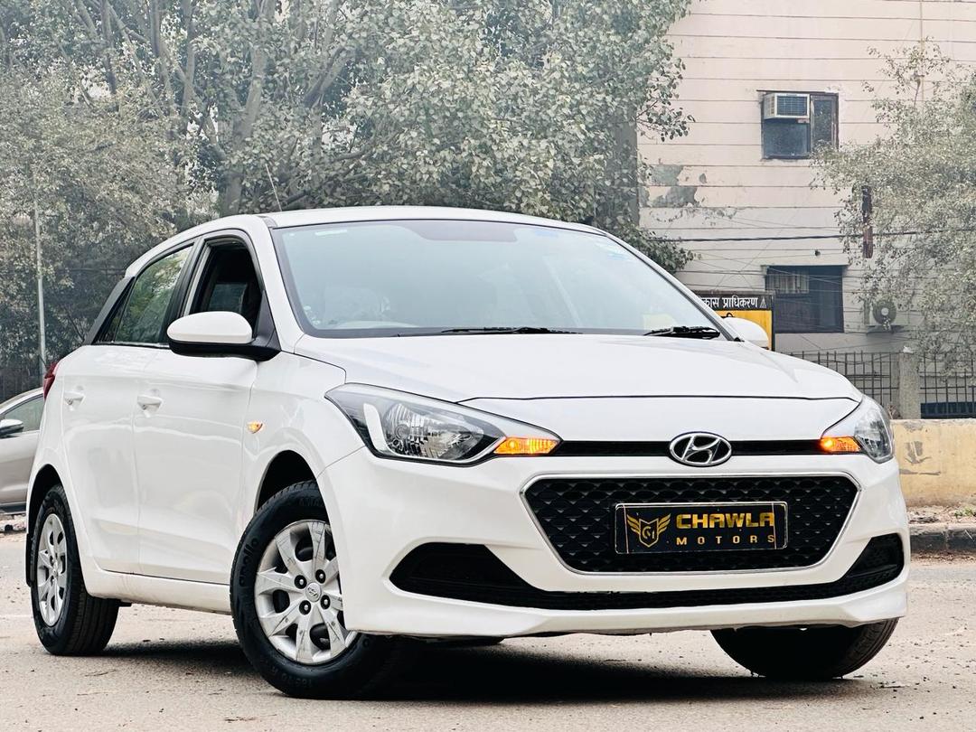 Hyundai i20 manga petrol model 2015 running 65k DL number