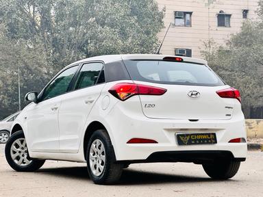 Hyundai i20 manga petrol model 2015 running 65k DL number