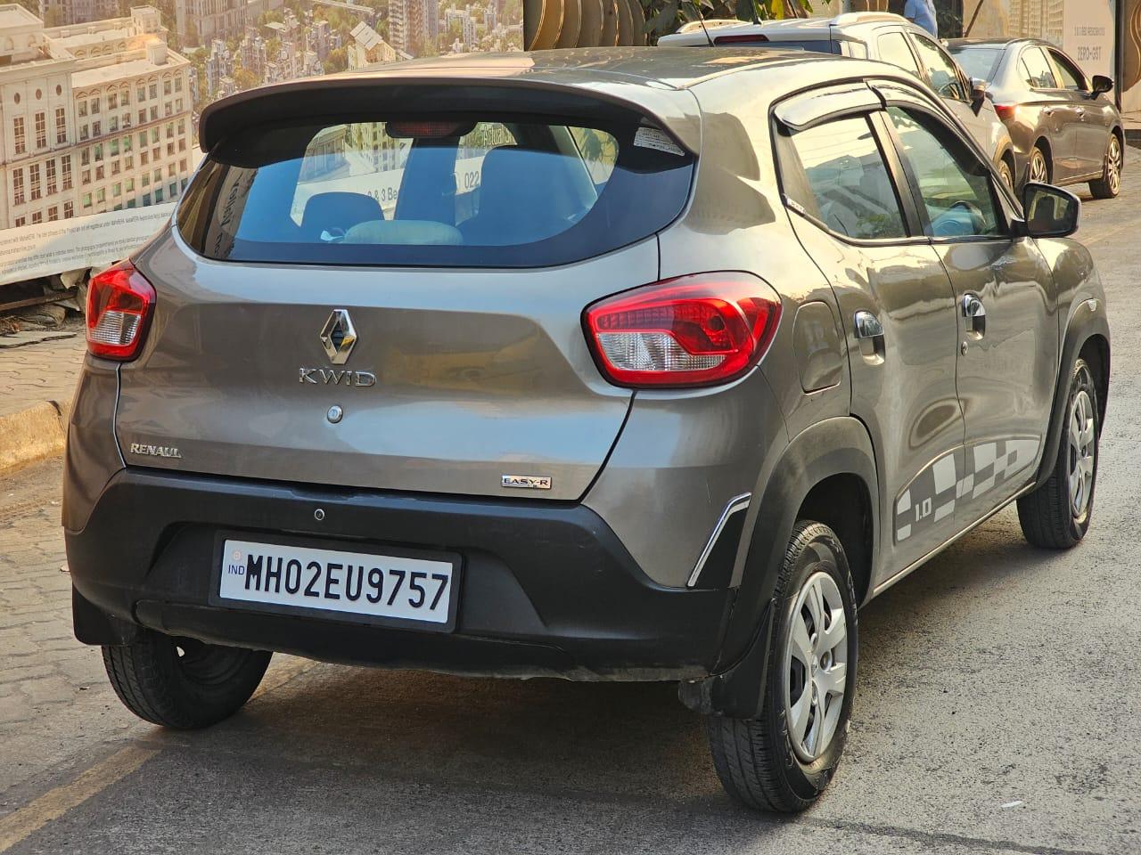 Kwid RXT 1.0 AT
2018