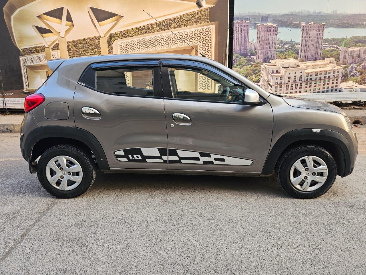 Kwid RXT 1.0 AT
2018