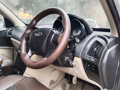 Mahindra XUV model 2015 running 72k DL number