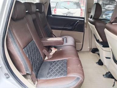 Mahindra XUV model 2015 running 72k DL number