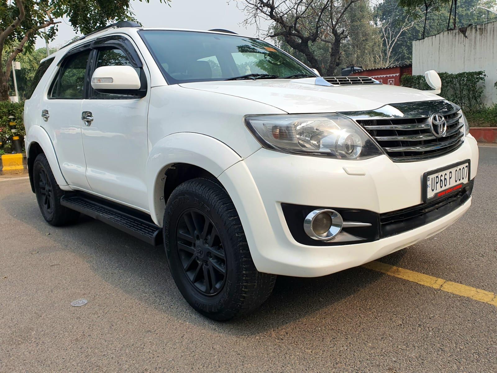 FORTUNER 4X2 MANUAL