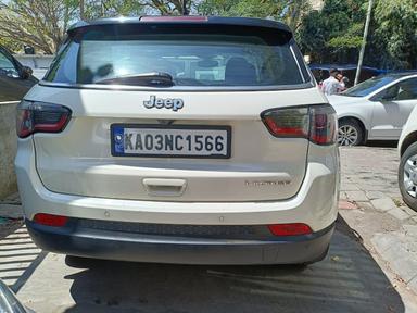 JEEP COMPASS LIMITED O MT