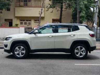 JEEP COMPASS LIMITED O MT