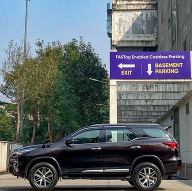 Toyota FORTUNER 4x4 automatic 2018 Delhi registration