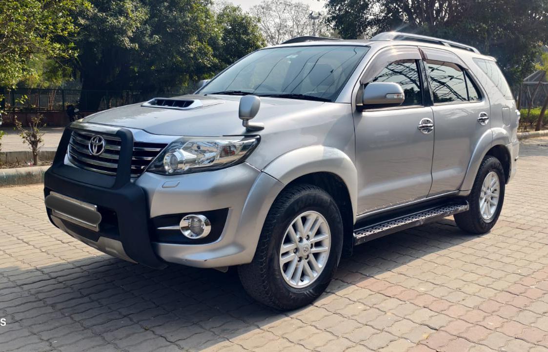 FORTUNER 4X4 MANUAL