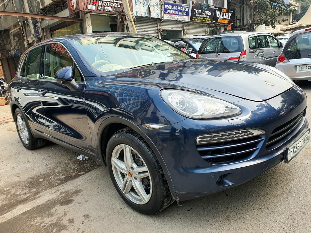 PORSCHE CAYENNE