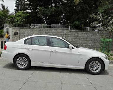 BMW 320D HIGH LINE