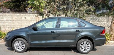 VOLKSWAGEN VENTO HIGHLINE 1.2 TSI