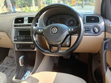 VOLKSWAGEN VENTO HIGHLINE 1.2 TSI