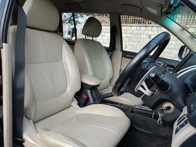 MITSUBISHI PAJERO SPORT 4×2 AT