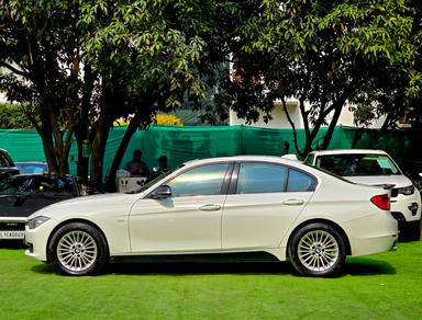 BMW 320D LUXURY LINE