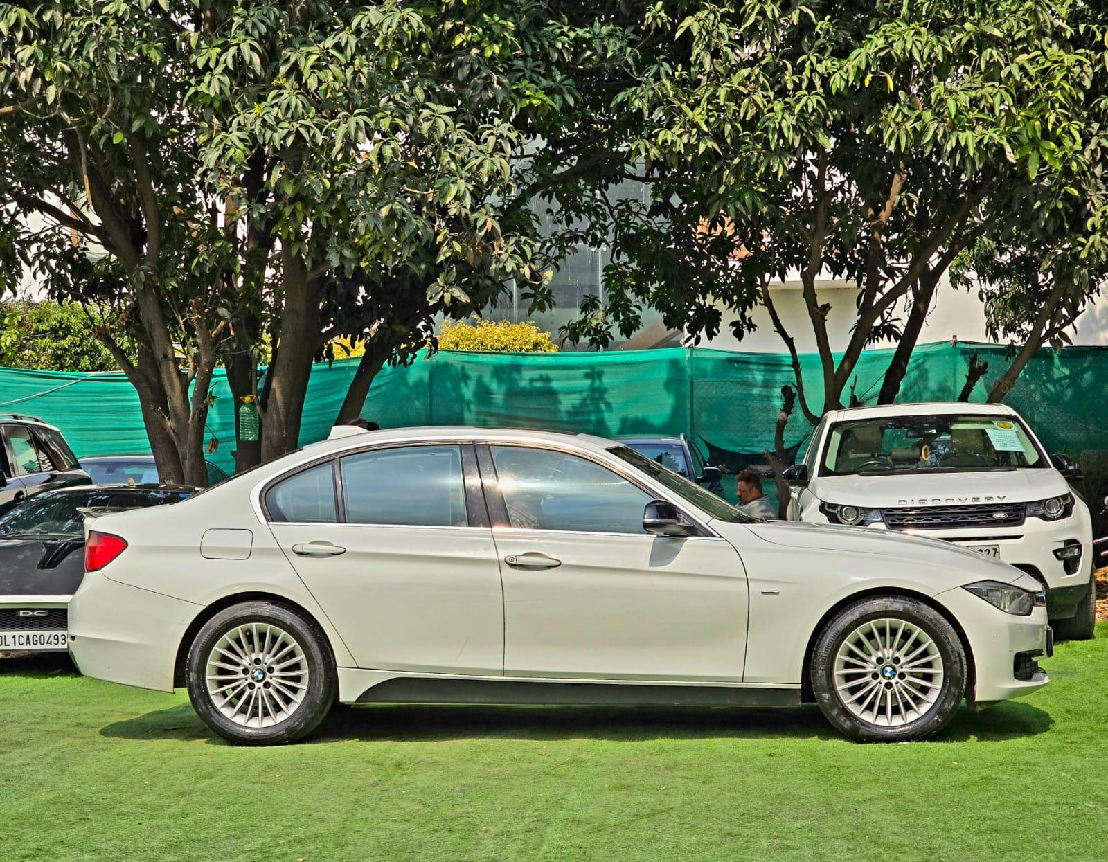 BMW 320D LUXURY LINE