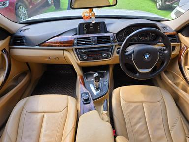 BMW 320D LUXURY LINE