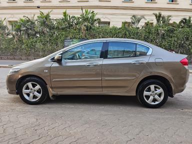 Honda City ivtec 1.5 VMT
2011 CNG