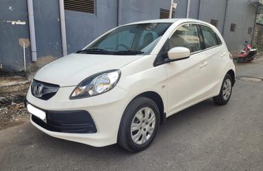 HONDA BRIO S MT