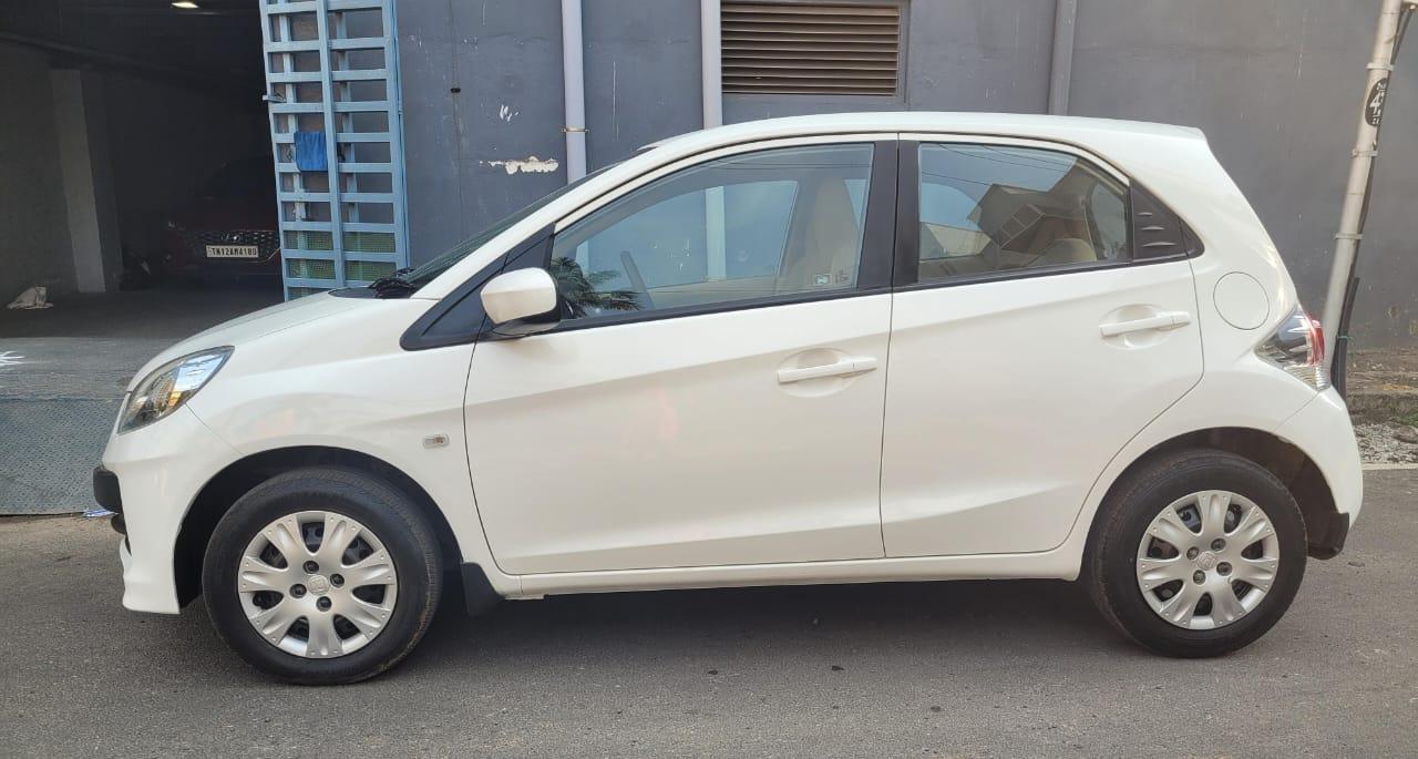 HONDA BRIO S MT