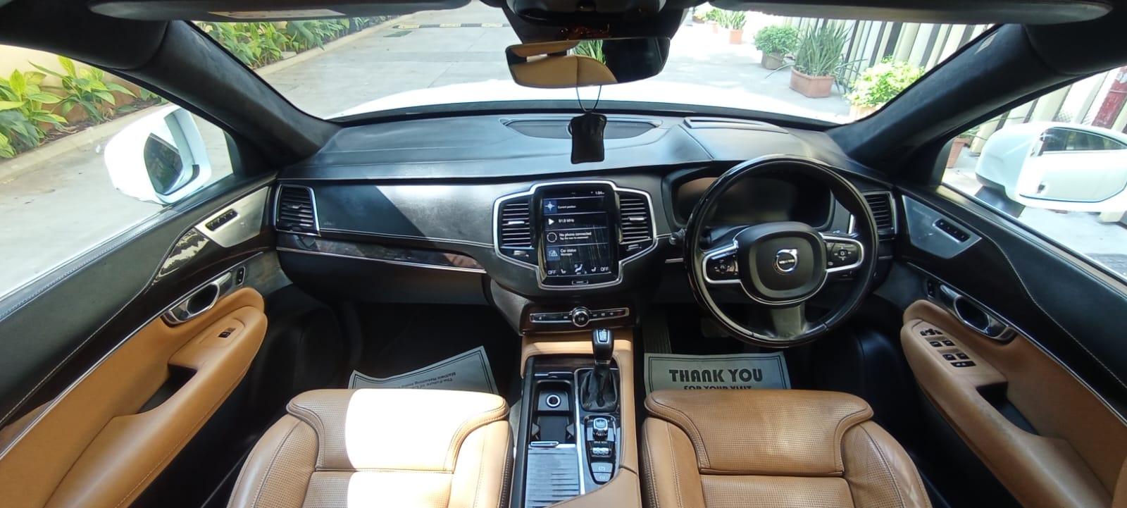 VOLVO XC90 D5