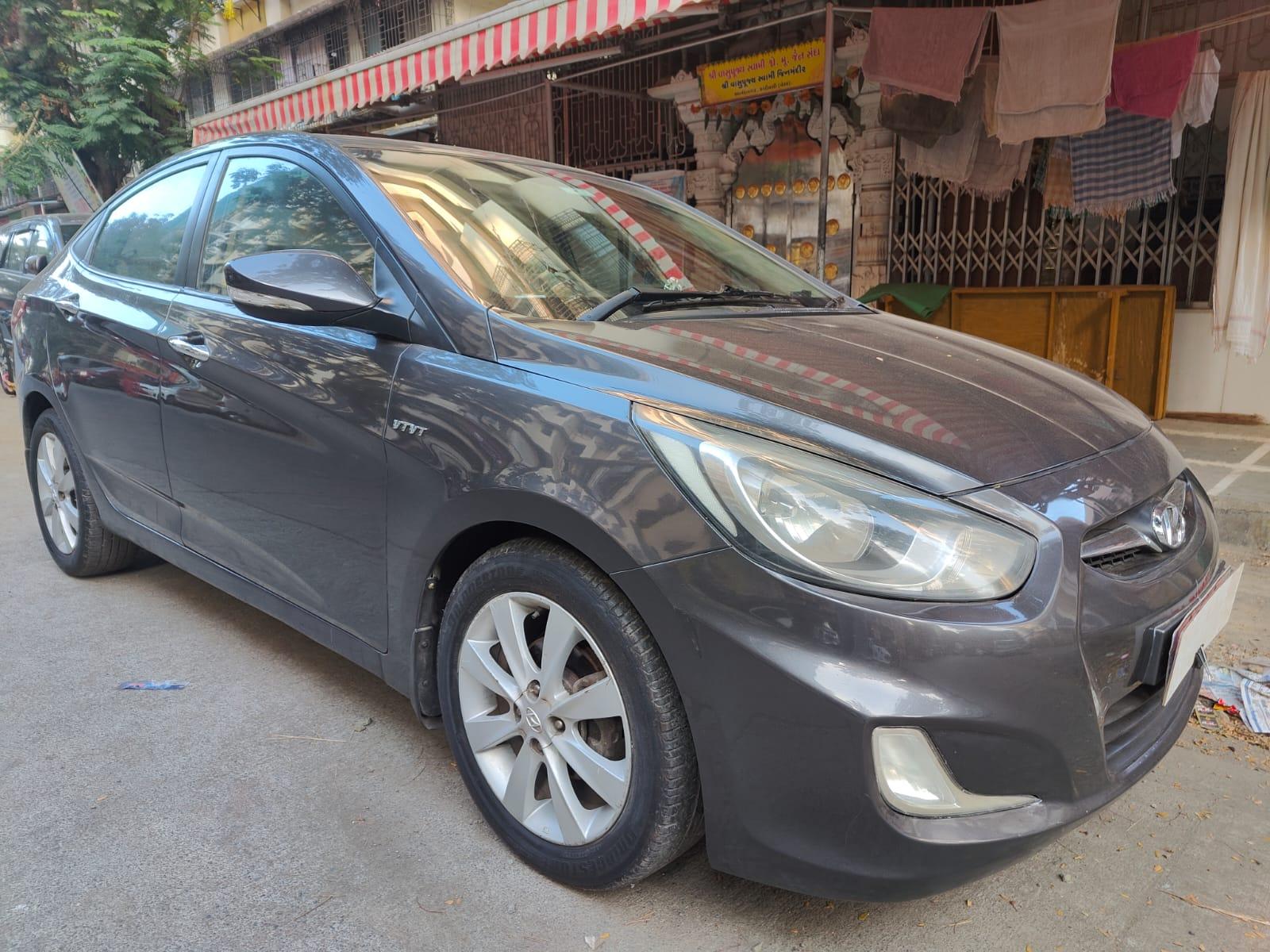 Hyundai Verna Sx option push button start petrol Automatic 2012