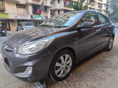 Hyundai Verna Sx option push button start petrol Automatic 2012