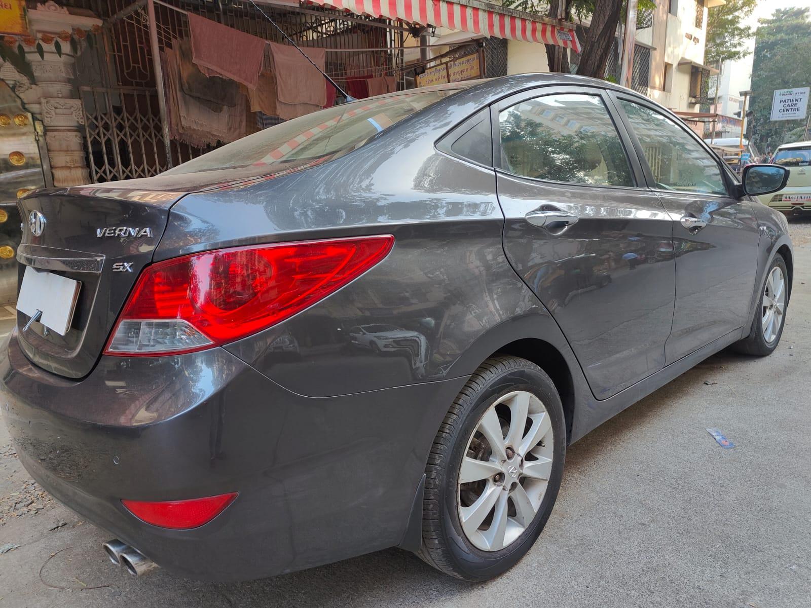 Hyundai Verna Sx option push button start petrol Automatic 2012