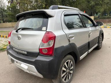 ETIOS cross 2016