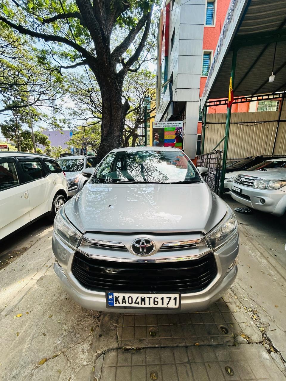 Toyota Innova Crysta G4 automatic 2017