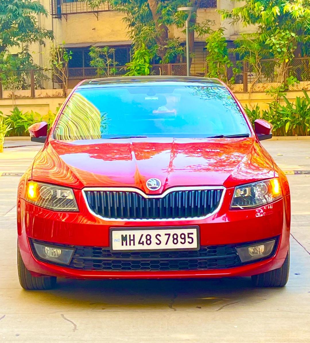 SKODA OCTAVIA ELEGANCE TDI AT