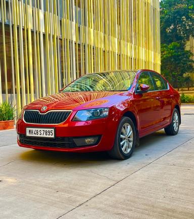 SKODA OCTAVIA ELEGANCE TDI AT