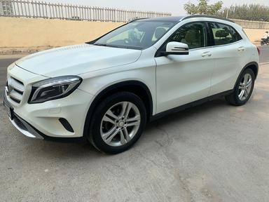 MERC GLA220D 2017R DIESEL 1ST 68000KM