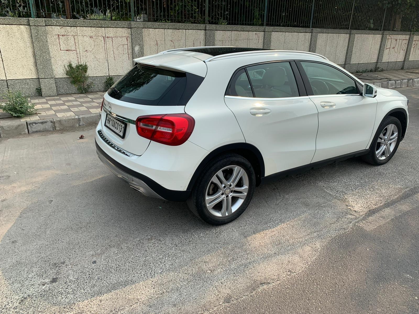 MERC GLA220D 2017R DIESEL 1ST 68000KM